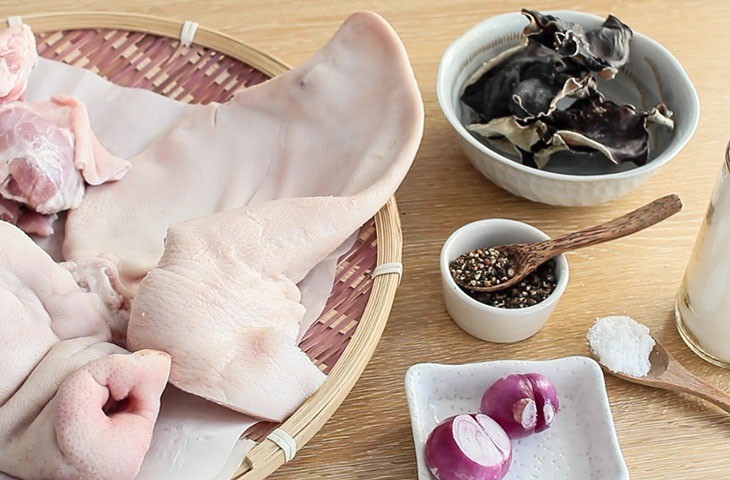 Cách làm giò thủ, giò tai dai ngon mà lại đơn giản thích hợp cho Tết - Ảnh 2 Cách làm giò thủ, giò tai dai ngon mà lại đơn giản thích hợp cho Tết - Ảnh 2