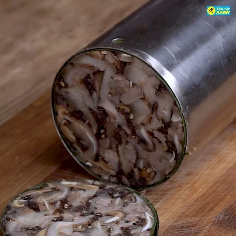Cách làm giò thủ, giò tai dai ngon mà lại đơn giản thích hợp cho Tết - Ảnh 4 Cách làm giò thủ, giò tai dai ngon mà lại đơn giản thích hợp cho Tết - Ảnh 4