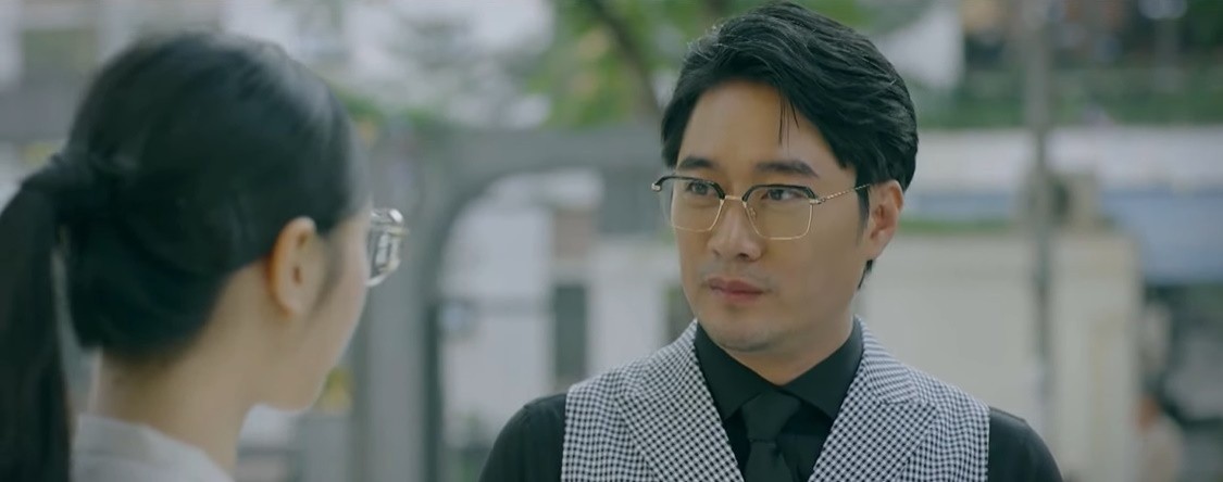 'Chúng ta của 8 năm sau' tập 34: Cô giáo Nguyệt được tổng tài 'thả thính', ông Quảng sắp tung bằng chứng để bảo vệ Dương - Ảnh 5