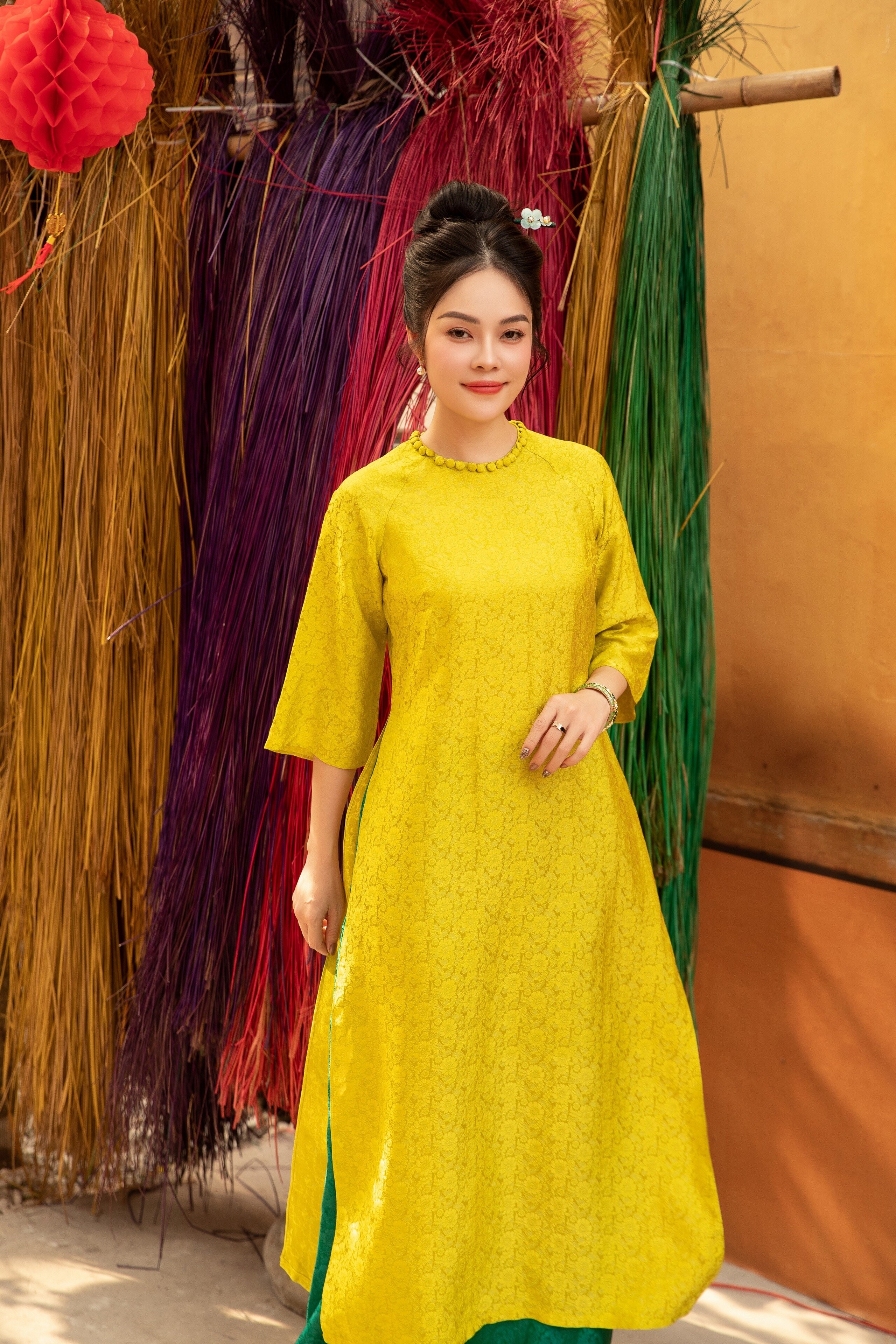 Dương Cẩm Lynh nhắc về biến cố nợ nần, diện mạo hiện tại gây chú ý - Ảnh 1