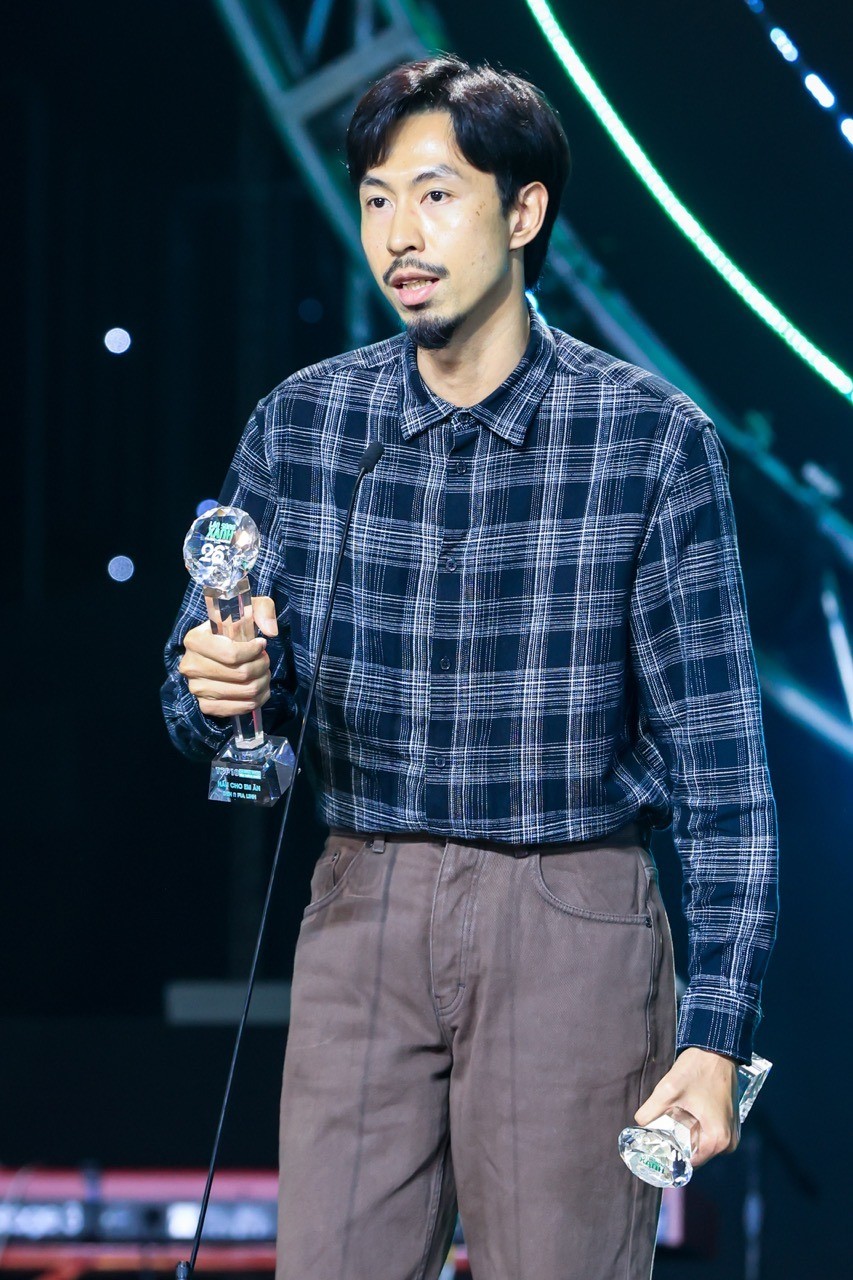 Rapper Đen Vâu. Ảnh: NSX