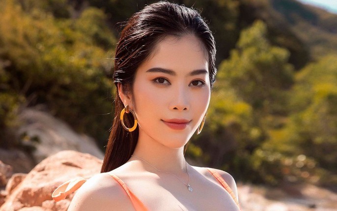 Nam Em gây xôn xao khi tuyên bố nợ tiền tỉ. Ảnh: FBNV Nam Em gây xôn xao khi tuyên bố nợ tiền tỉ. Ảnh: FBNV