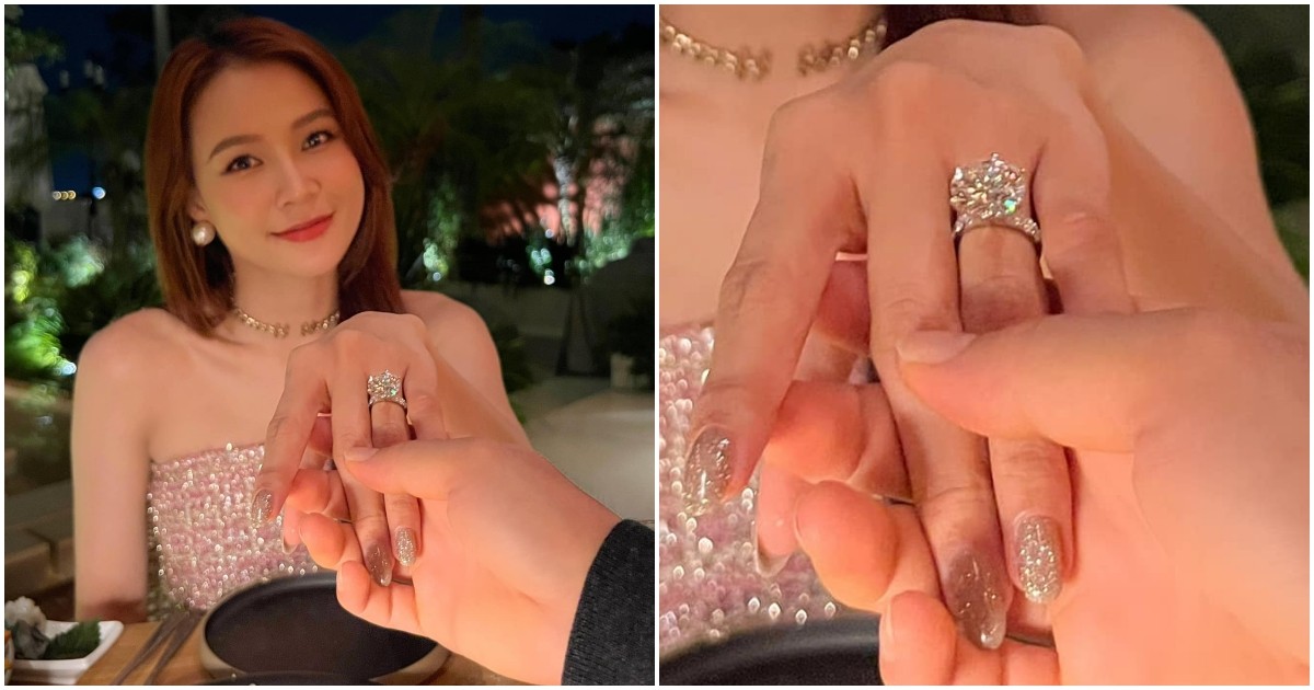 Sam khoe nhẫn kim cương size 'khủng' khi được bạn trai cầu hôn. Ảnh: FB Sam. Sam khoe nhẫn kim cương size 'khủng' khi được bạn trai cầu hôn. Ảnh: FB Sam.