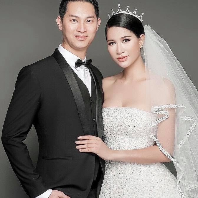 Ảnh cưới của Trang Trần và chồng cách đây nhiều năm. Ảnh: Internet. Ảnh cưới của Trang Trần và chồng cách đây nhiều năm. Ảnh: Internet.