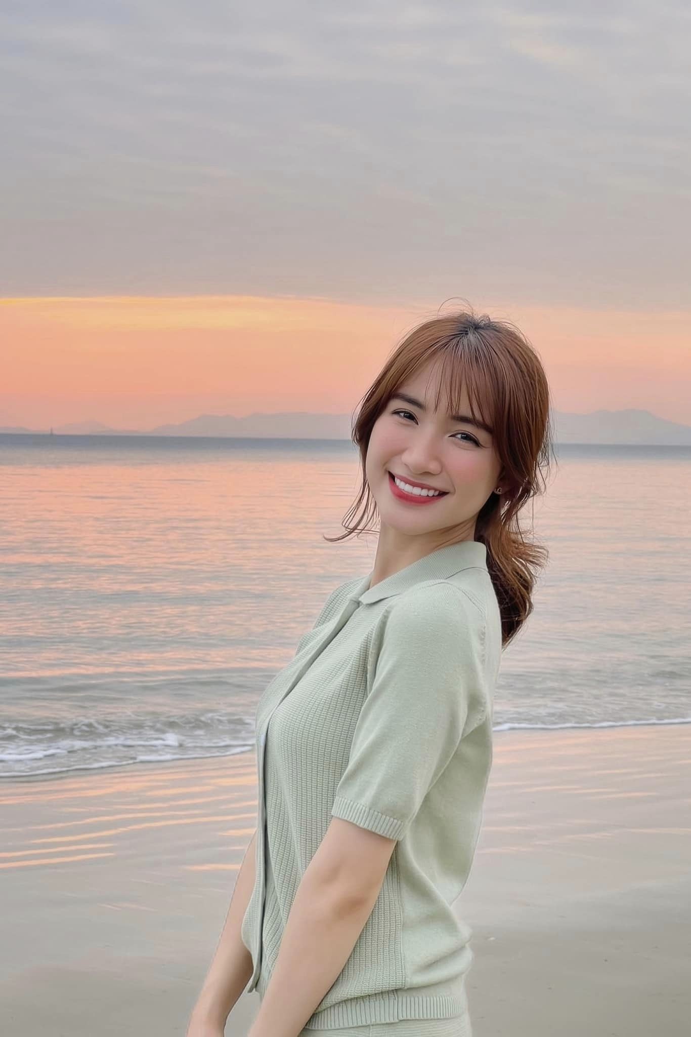 Nhan sắc Hòa Minzy ngày càng quyến rũ, rạng rỡ hơn ở tuổi 28. Ảnh: FB Hòa Nguyễn.