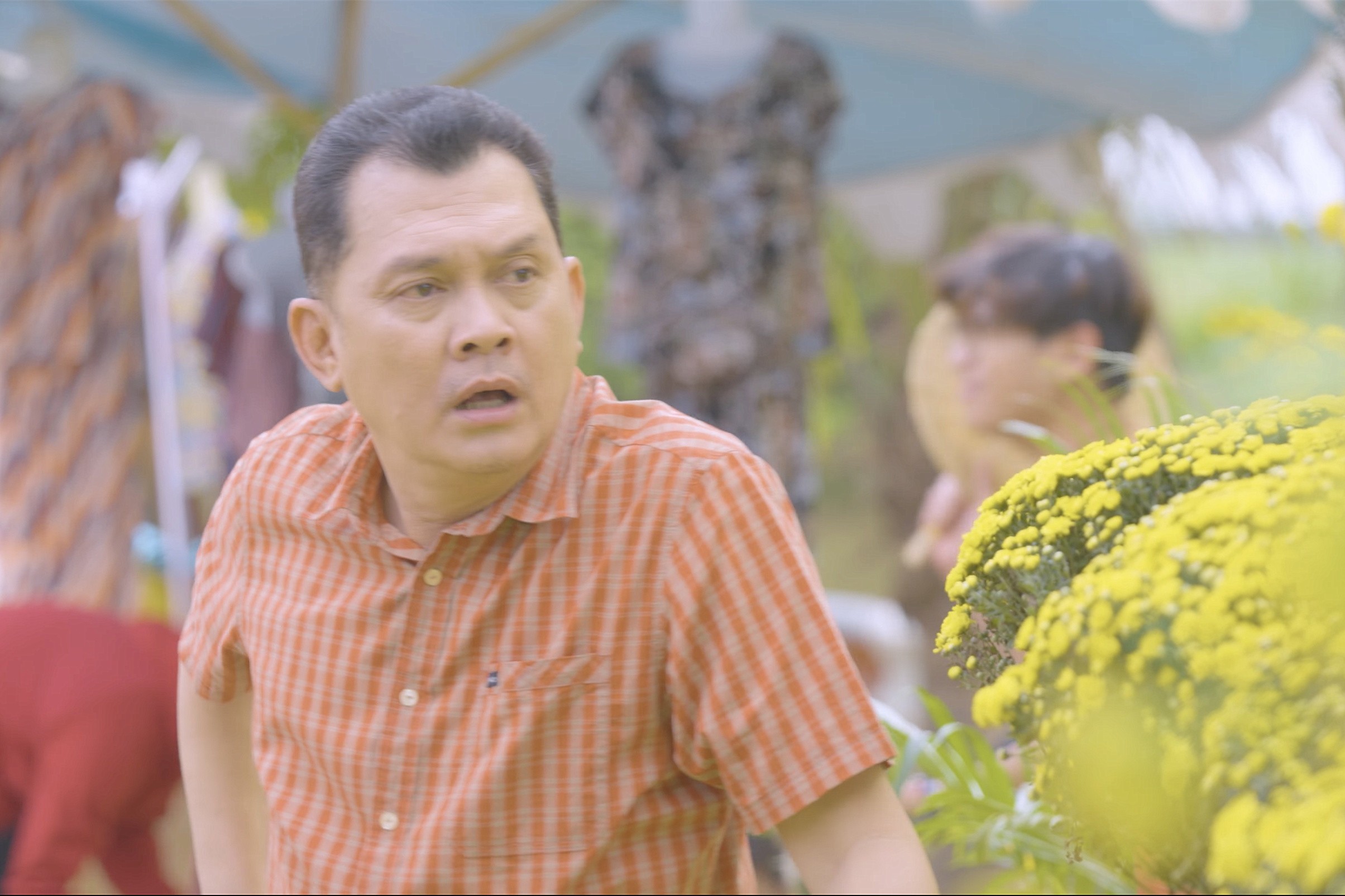 Nghệ sĩ Hữu Châu trong phim ngắn của học trò Minh Dự. Ảnh: Internet.