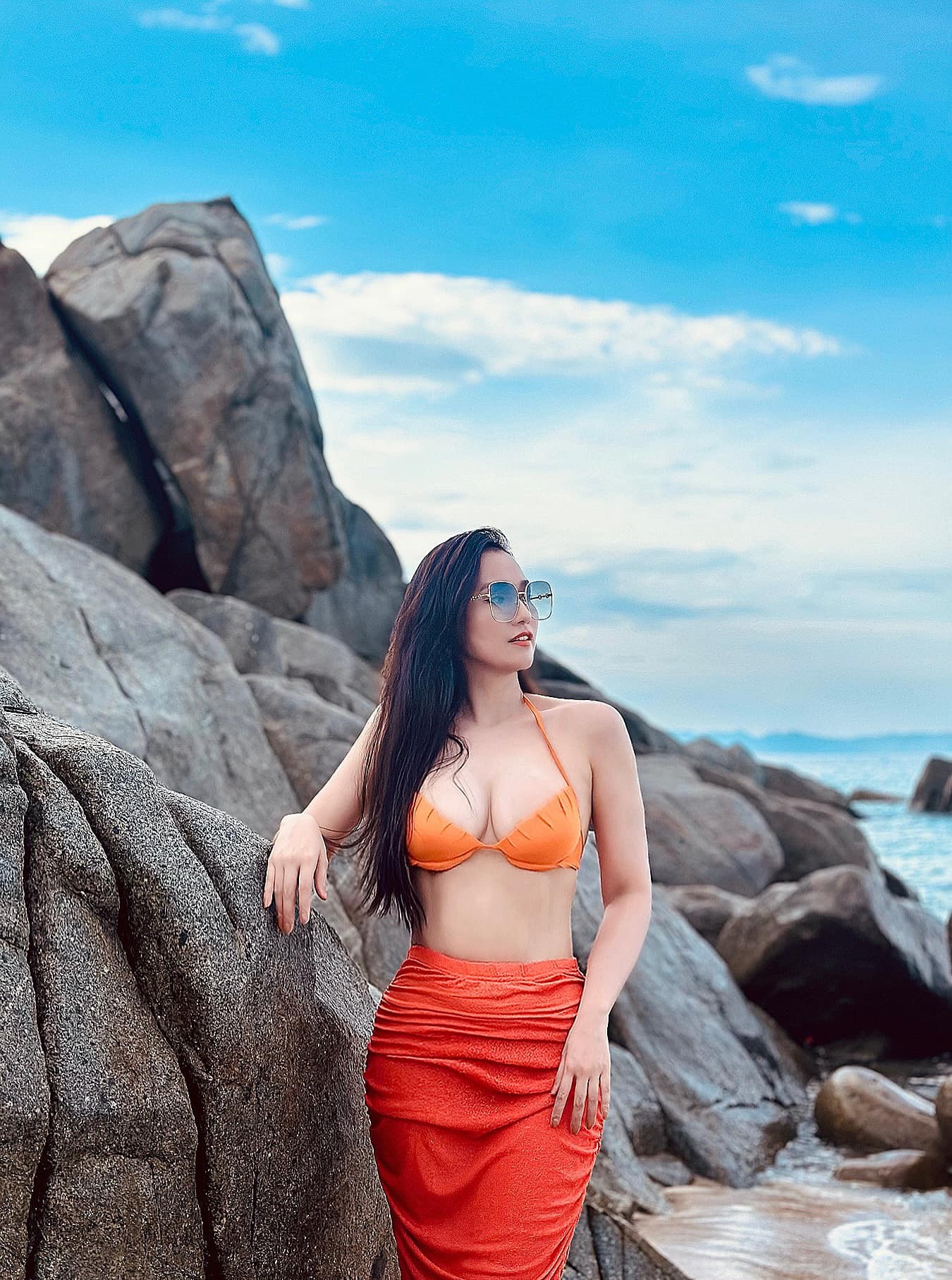 'Chủ tịch công ty kim cương' Lã Thanh Huyền khoe đường cong nuột nà, được ví như nàng tiên cá đời thực - Ảnh 2