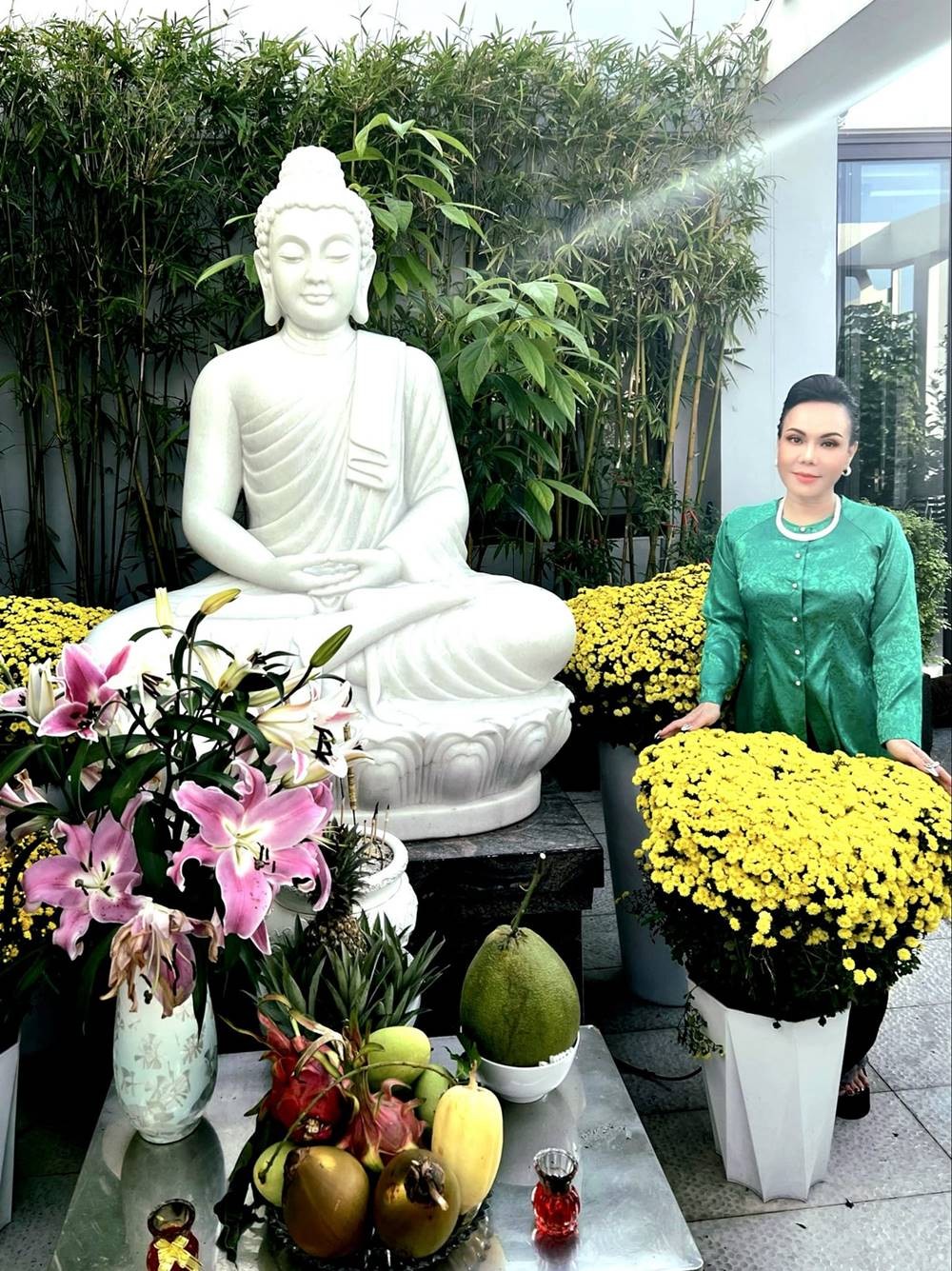 Nghệ sĩ Việt Hương. Ảnh: FB Việt Hương. Nghệ sĩ Việt Hương. Ảnh: FB Việt Hương.