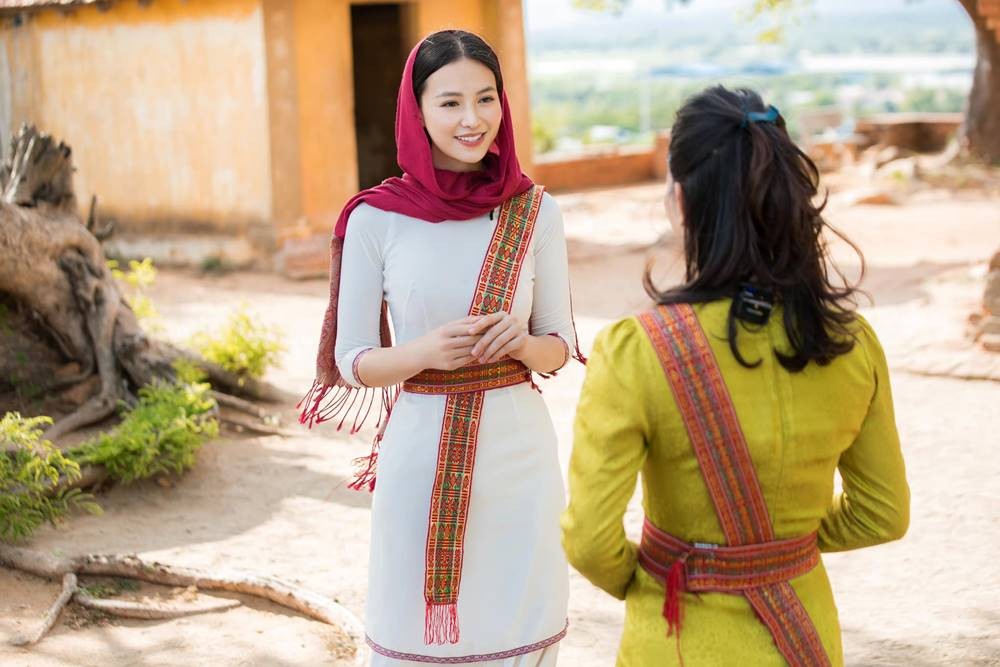 Dù mắc bệnh cường giáp nhưng Phương Khánh vẫn giữ tinh thần lạc quan, tích cực. Ảnh: FB Nguyễn Phương Khánh.