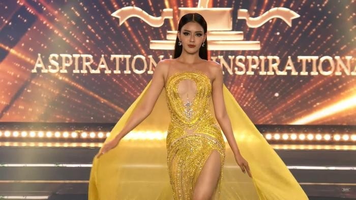Chân dài sinh năm 1999 trong trang phục dạ hội. Ảnh Internet. Chân dài sinh năm 1999 trong trang phục dạ hội. Ảnh Internet.