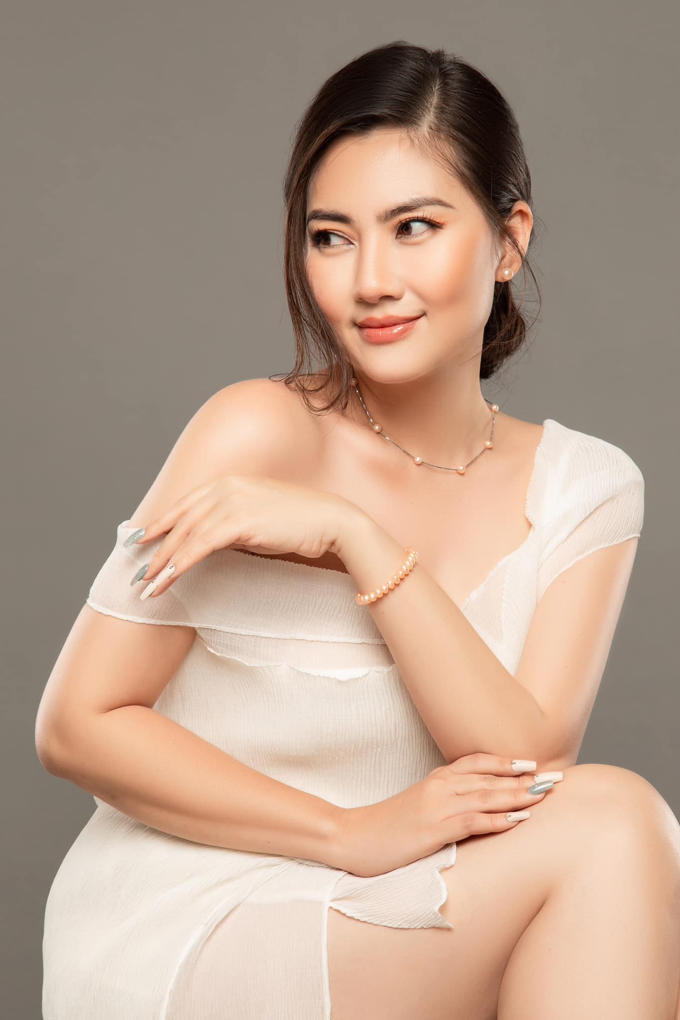 Ngọc Lan được khen ngày càng trẻ và đẹp hơn sau 4 năm ly hôn. Ảnh: FB Ngọc Lan.