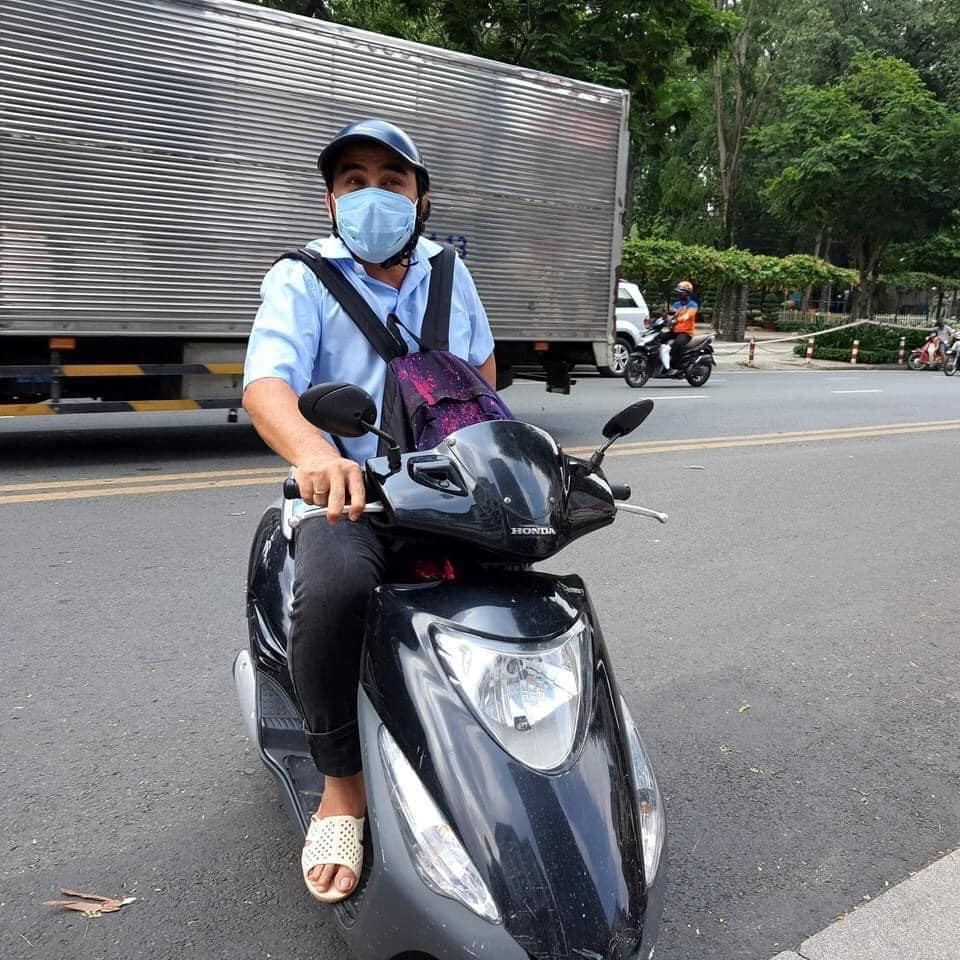 Chiếc xe máy đồng hành cùng nam MC trong nhiều năm qua. Ảnh: FB Quyền Linh Chiếc xe máy đồng hành cùng nam MC trong nhiều năm qua. Ảnh: FB Quyền Linh