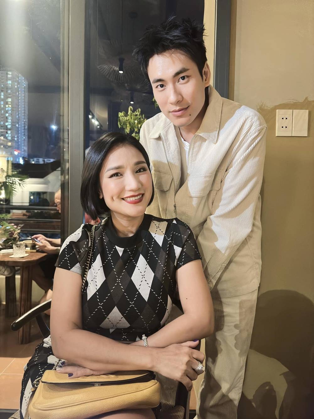 Cát Tường đăng ảnh thân thiết cùng Kiều Minh Tuấn. Ảnh FB Cát Tường.