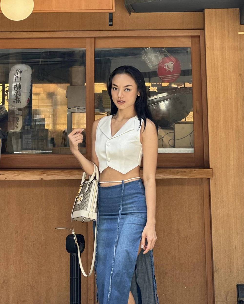 Mai Ngô đang công tác tại Nhật Bản. Ảnh: FB Mai Ngô.