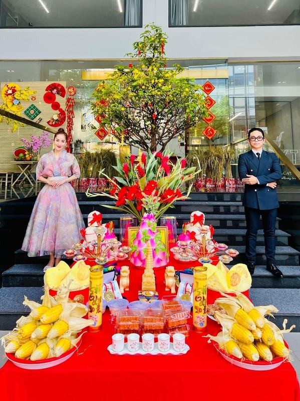 Sảnh trước của tòa nhà nơi gia đình Khánh Thi - Phan Hiển sống. Ảnh: FB Phan Hiển Sảnh trước của tòa nhà nơi gia đình Khánh Thi - Phan Hiển sống. Ảnh: FB Phan Hiển