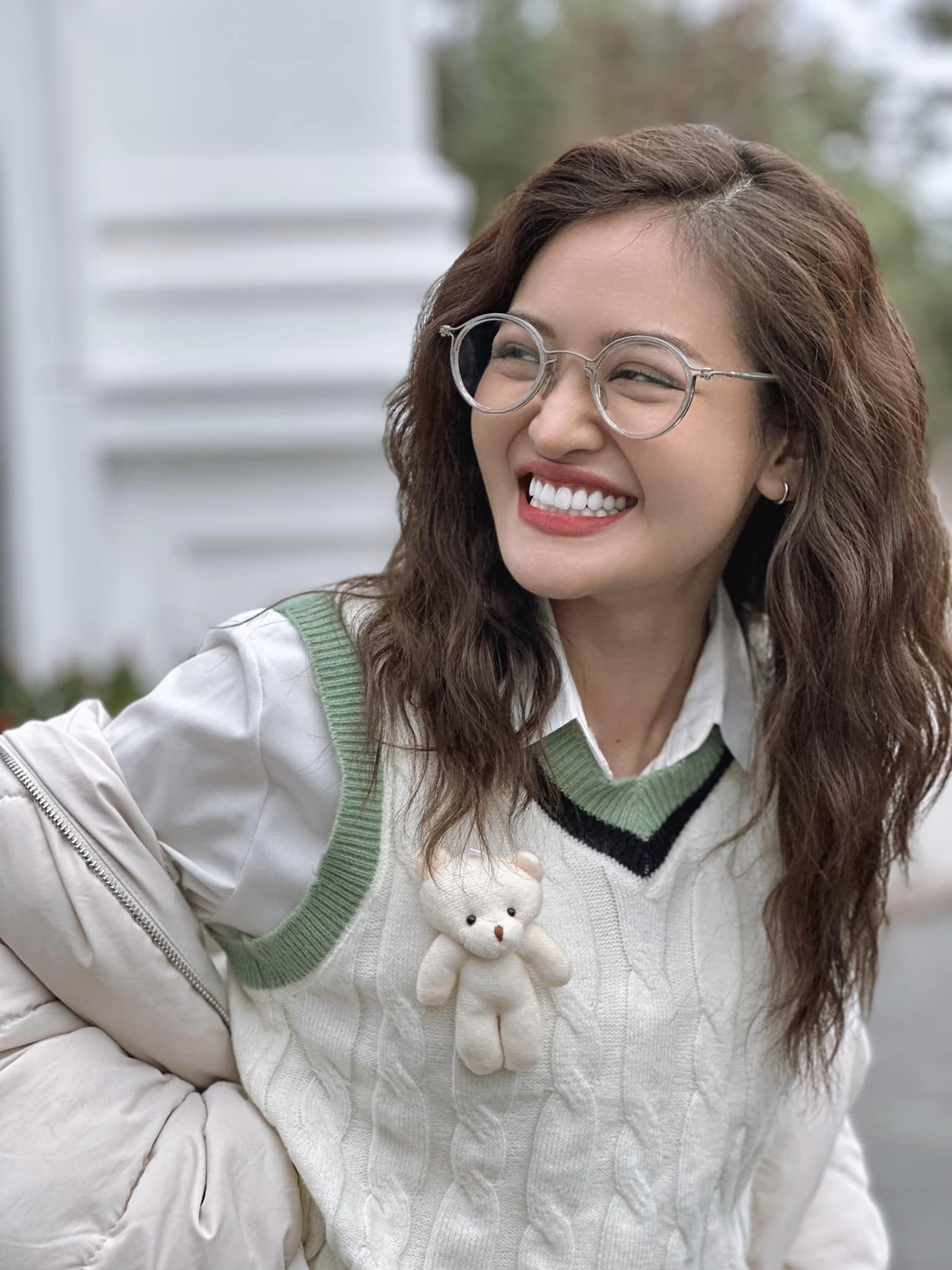 Thùy Anh thoát mác vai phản diện thành công nhờ hình ảnh đáng yêu trong phim mới. Ảnh Internet. Thùy Anh thoát mác vai phản diện thành công nhờ hình ảnh đáng yêu trong phim mới. Ảnh Internet.