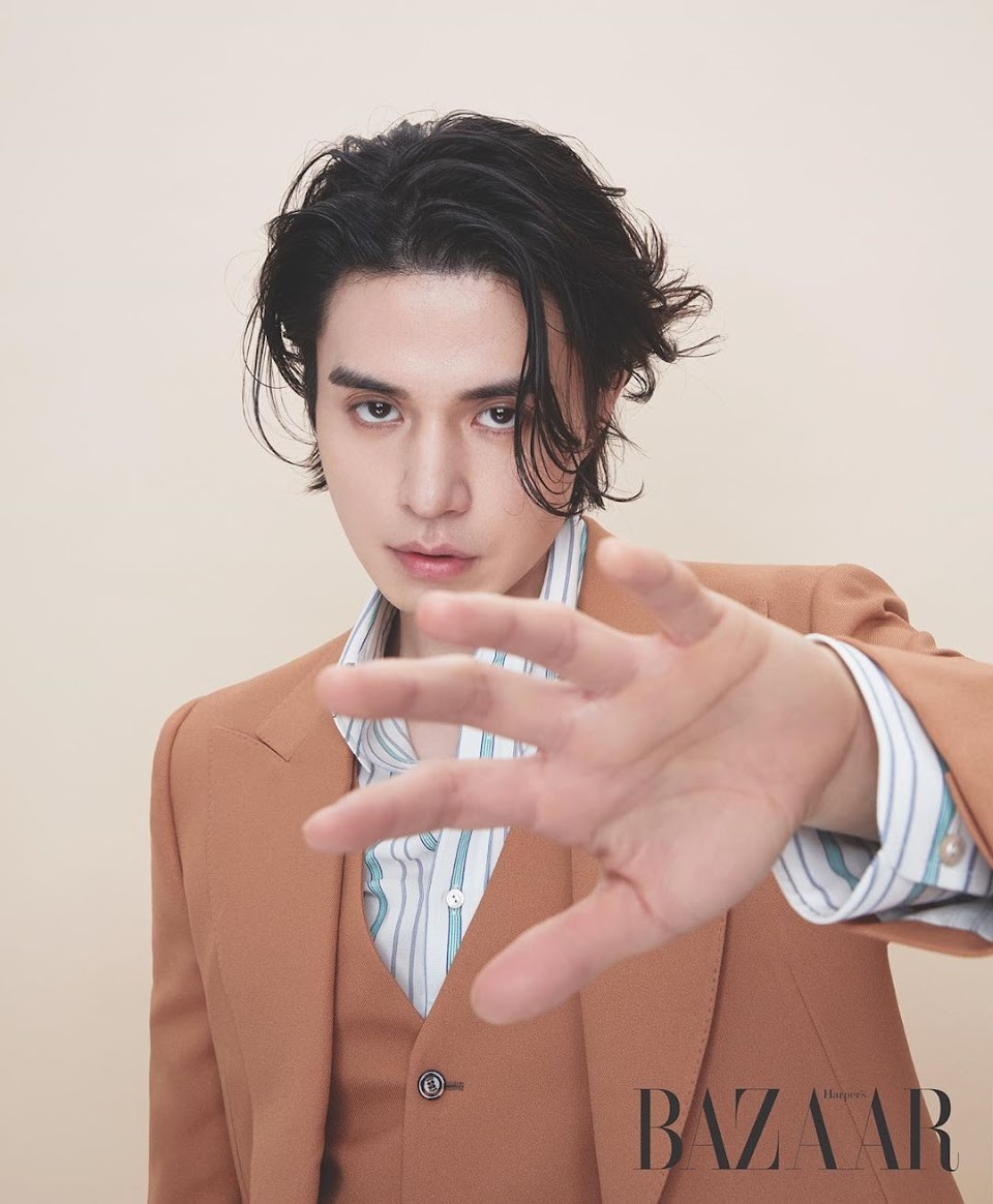 Lee Dong Wook.
