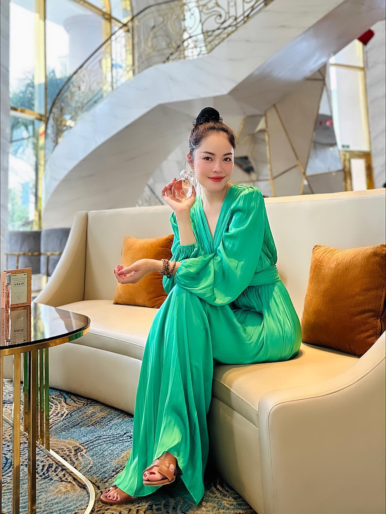 Hiện tại, cuộc sống của nữ diễn viên đã đỡ vất vả hơn. Ảnh FB Dương Cẩm Lynh