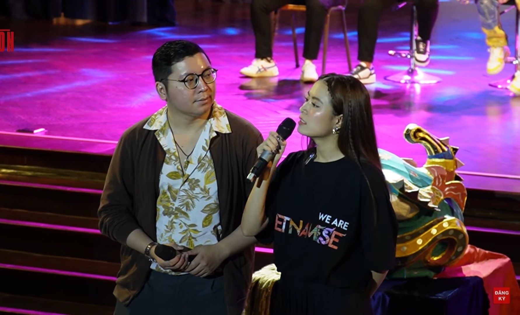 Dù có bản lĩnh sân khấu nhưng nữ ca sĩ lại gây thất vọng về màn ứng xử kém duyên. Ảnh Internet.