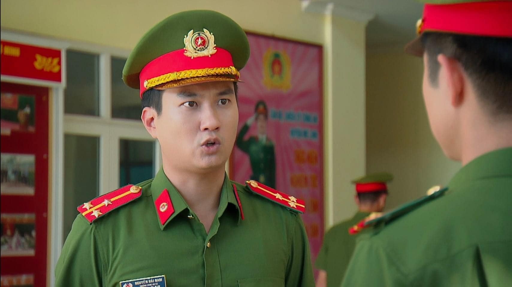 Bị chê diễn dở, Anh Tuấn liền... cãi cùn với khán giả. Ảnh Internet. Bị chê diễn dở, Anh Tuấn liền... cãi cùn với khán giả. Ảnh Internet.
