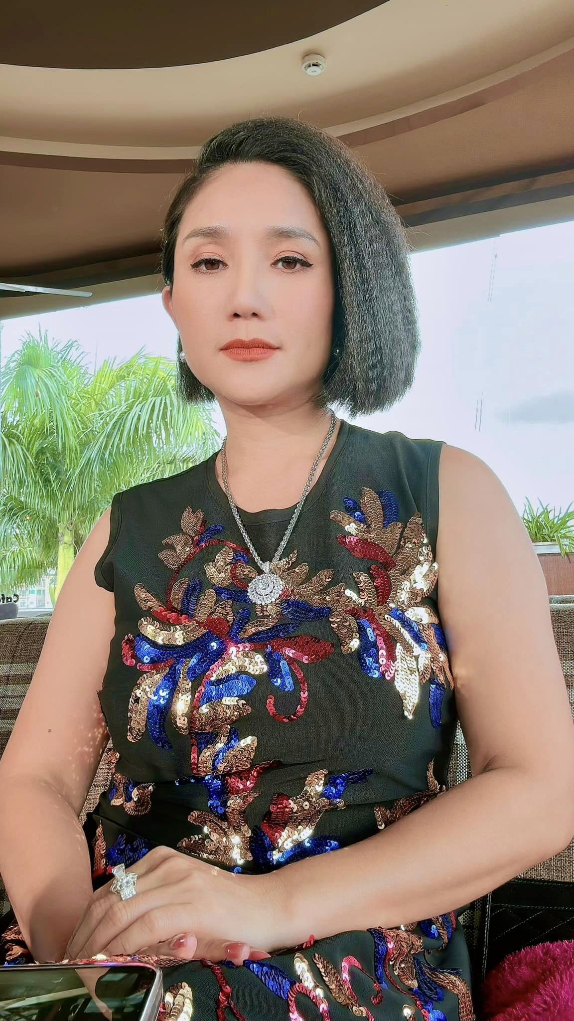 Nữ diễn viên lên tiếng xin lỗi khán giả. Ảnh FB Cát Tường Nữ diễn viên lên tiếng xin lỗi khán giả. Ảnh FB Cát Tường
