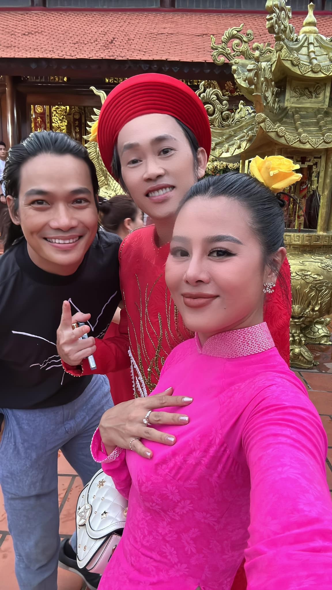 Dàn sao Việt cúng giỗ Tổ ngành sân khấu: Lê Dương Bảo Lâm, Hòa Minzy gây chú ý - Ảnh 6