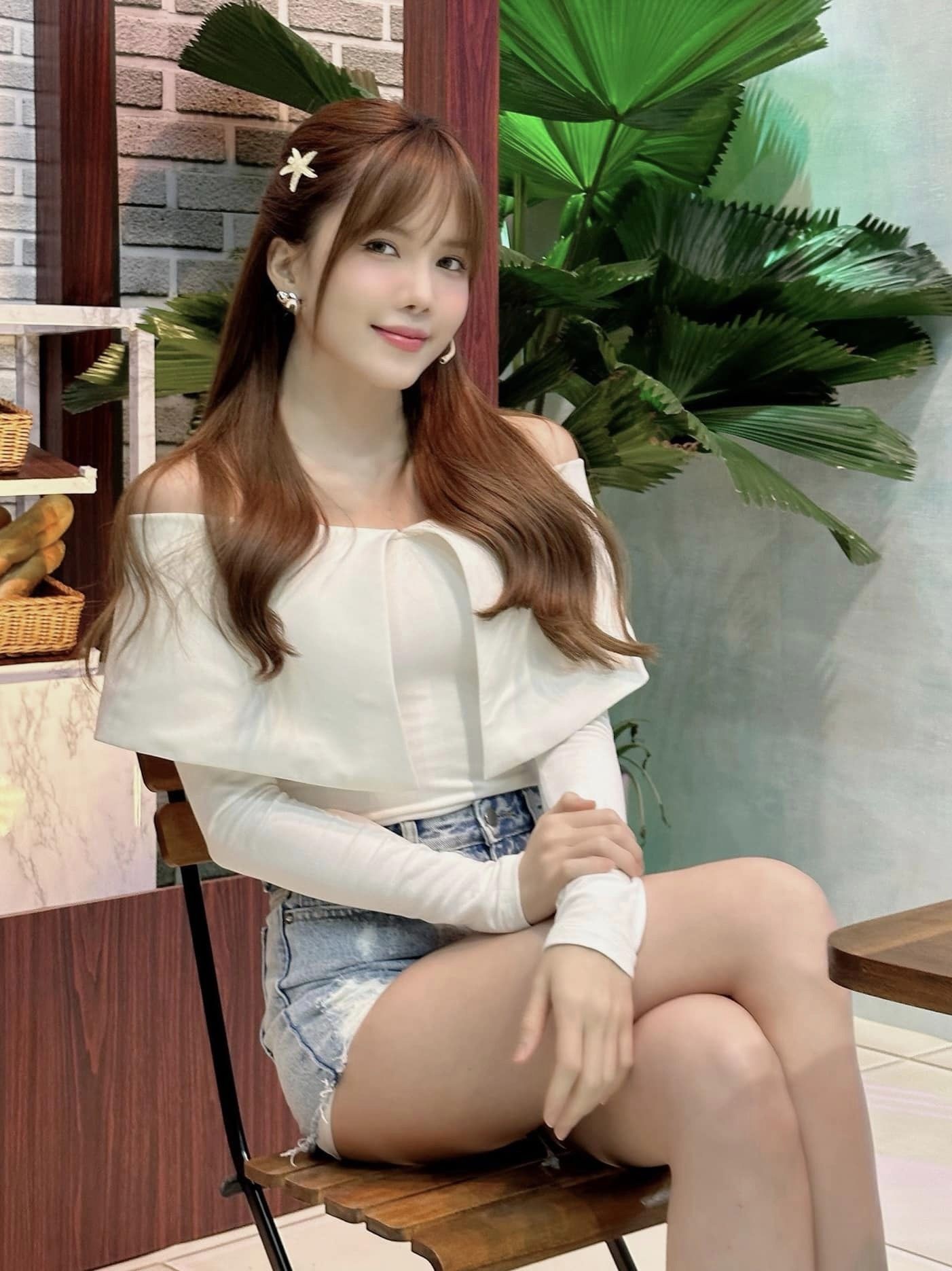 Hình ảnh mới nhất của Thiều Bảo Trâm. Ảnh FB Thiều Bảo Trâm Hình ảnh mới nhất của Thiều Bảo Trâm. Ảnh FB Thiều Bảo Trâm