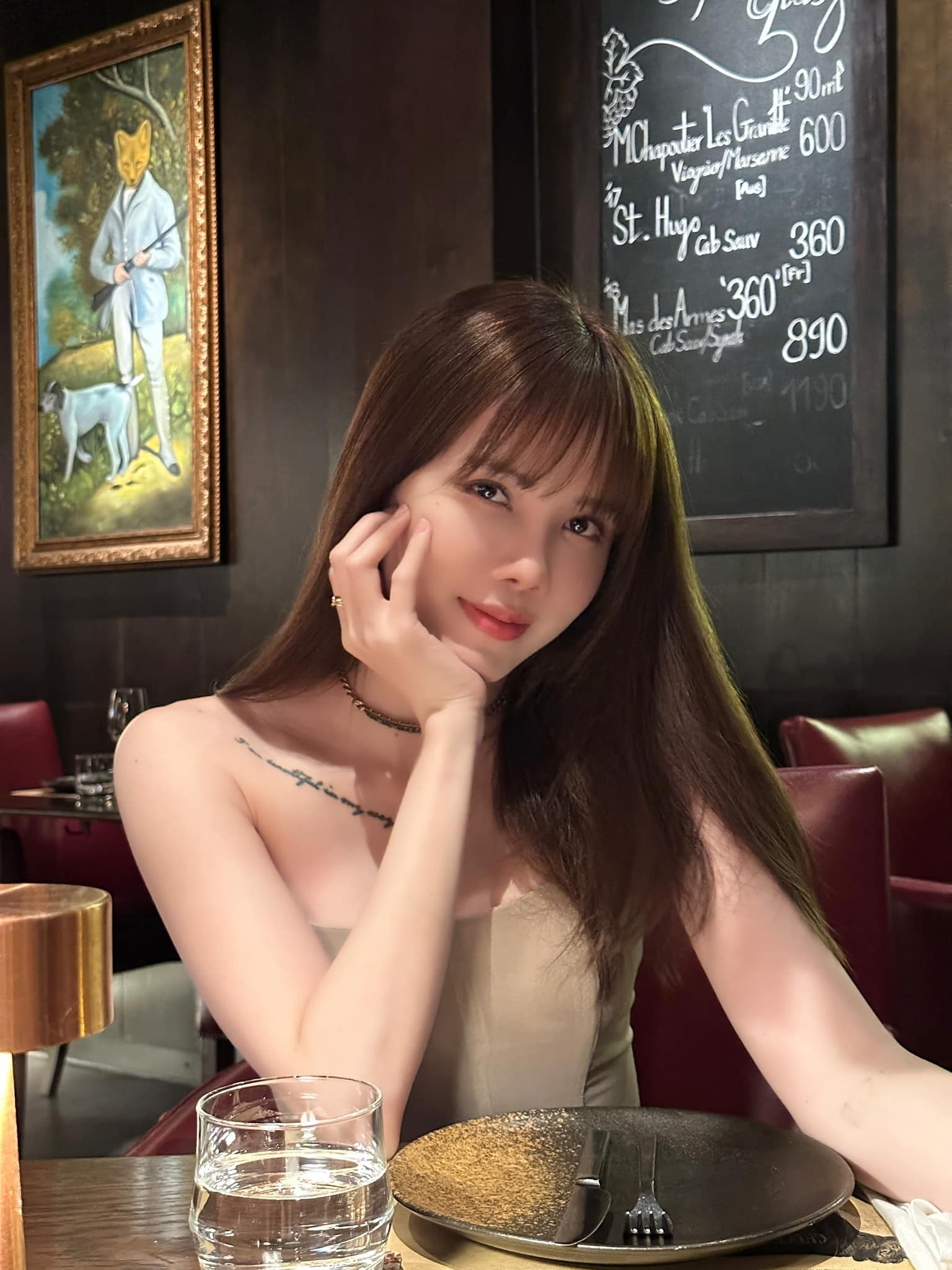 Ảnh FB Thiều Bảo Trâm Ảnh FB Thiều Bảo Trâm