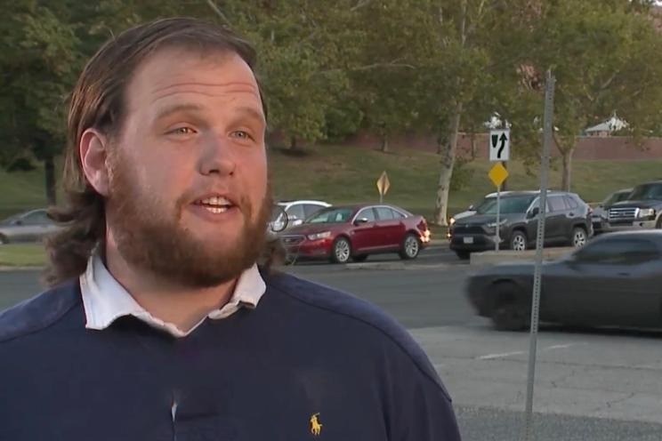 Stephen Taylor - giáo viên bị đuổi việc vì đăng clip hài hước trên TikTok. Ảnh New York Post