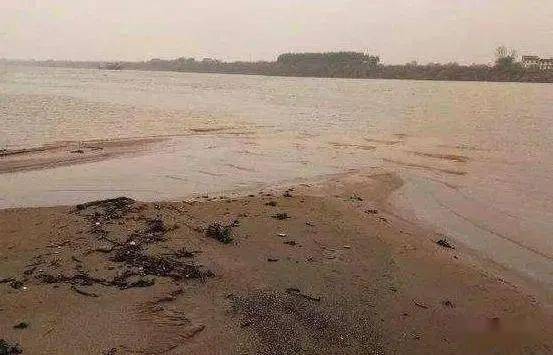 Vì lũ lụt, Minh Tổ Lăng bị chôn vùi hơn 300 năm dưới nước. Ảnh Sohu.