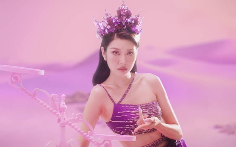 Khi hoa hậu, á hậu lấn sân làm ca sĩ: Người được khen, kẻ gây tranh cãi - Ảnh 6 Khi hoa hậu, á hậu lấn sân làm ca sĩ: Người được khen, kẻ gây tranh cãi - Ảnh 6