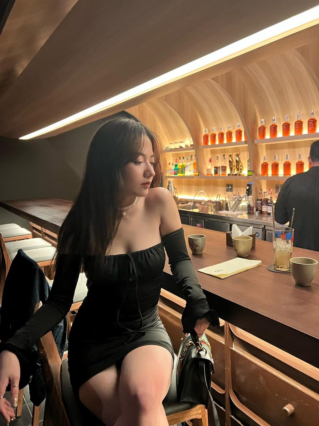 Xuân Nghi ngày càng gợi cảm, được khen giống gái Tây.