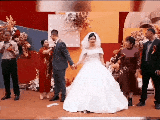 Bỏ mặc vợ trong ngày cưới, chú rể thân thiết với mẹ ruột quá mức, người trong cuộc vạch trần nội tình