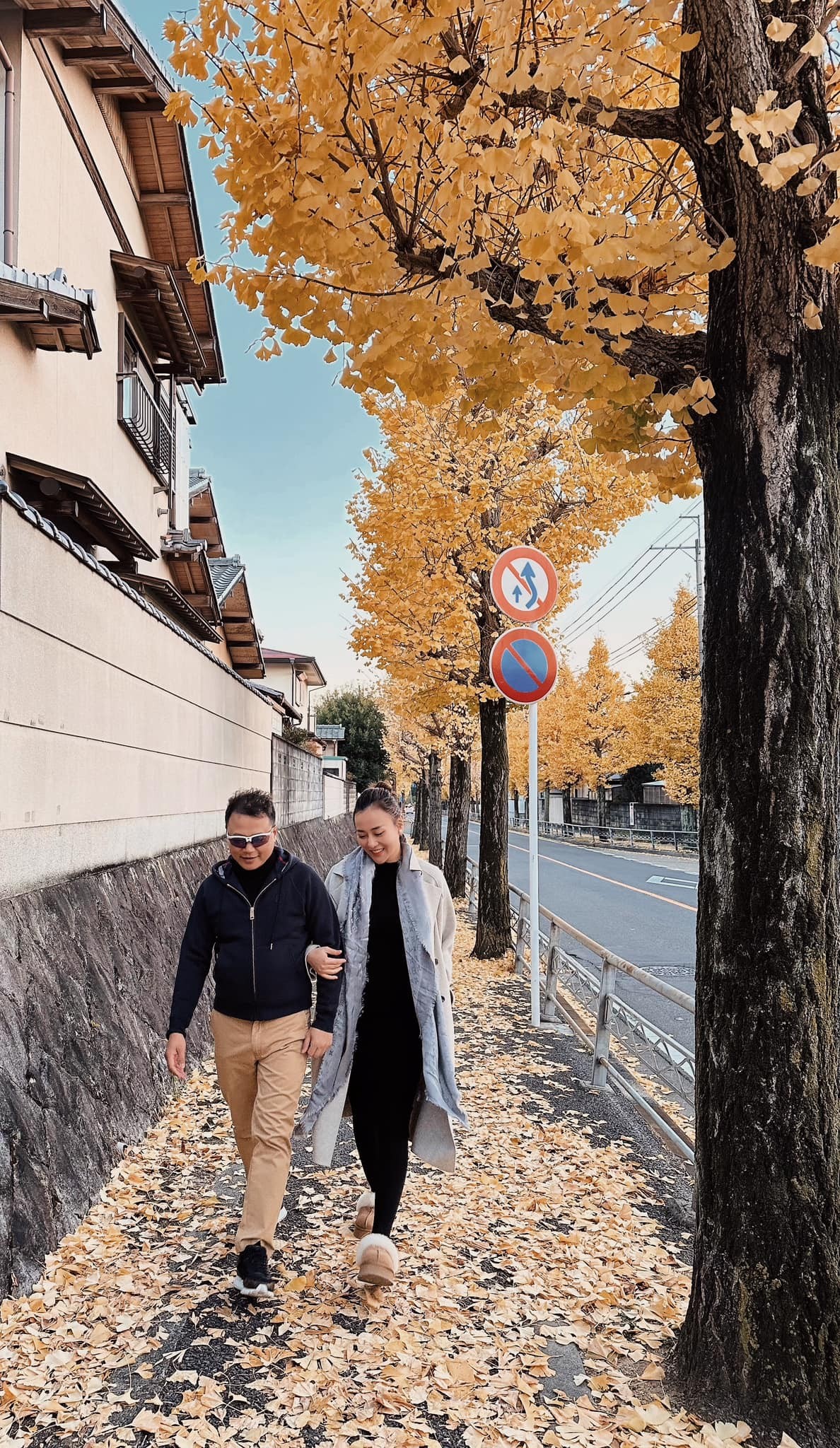 Vợ chồng Phương Oanh - Shark Bình trong chuyến du lịch tại Nhật Bản.