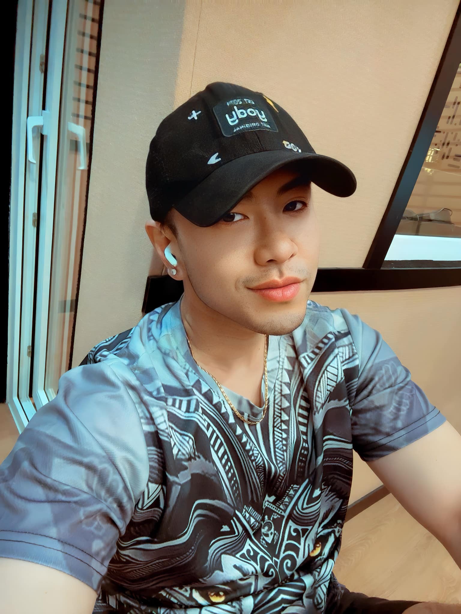 Ngoại hình hiện tại của Akira Phan.