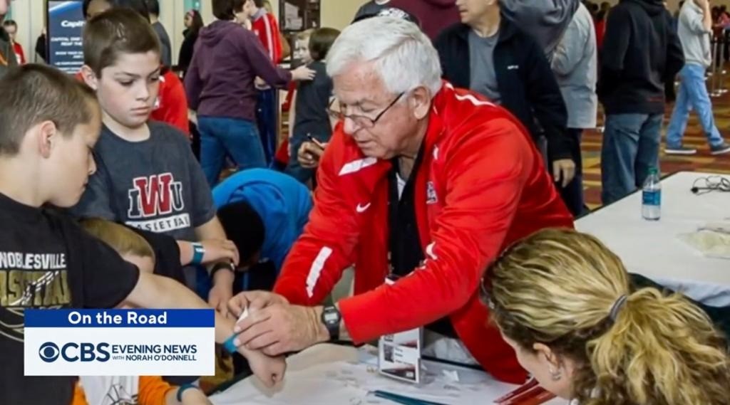 Terry Kahn sau khi qua đời để lại khối tài sản trị giá 13 triệu USD của mình cho hoạt động từ thiện nhưng không nêu rõ tên tổ chức.