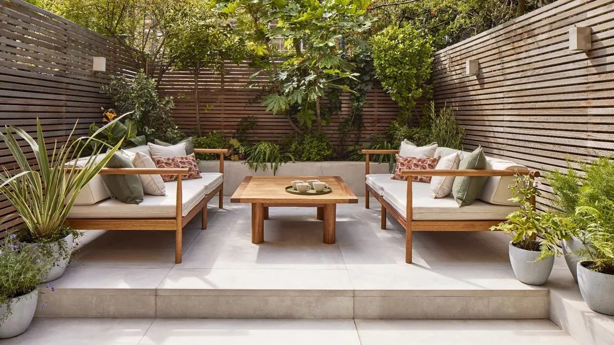 Khu vực sân vườn cực kỳ hiện đại