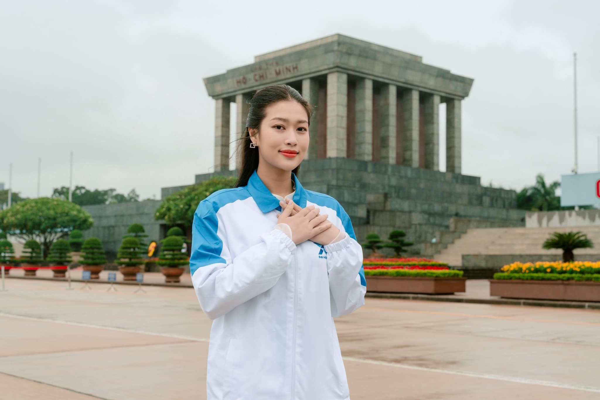 Đoàn Thiên Ân tham dự Đại hội toàn quốc Hội Sinh viên Việt Nam lần thứ XI được nhà trường đăng tải vào ngày 21/12. Đoàn Thiên Ân tham dự Đại hội toàn quốc Hội Sinh viên Việt Nam lần thứ XI được nhà trường đăng tải vào ngày 21/12.