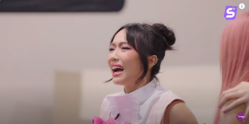 Diệu Nhi cũng được khen tinh tế khi từ chối vào nhóm đàn chị. Ảnh chụp màn hình.