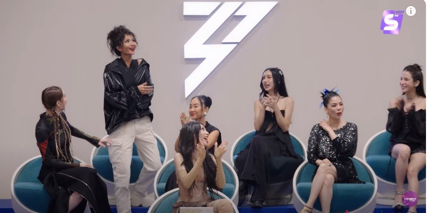 Phản ứng của H'Hen Niê khi nghe tên Tăng Duy Tân. Ảnh chụp màn hình.