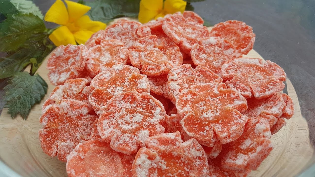 Mứt cà rốt miếng.