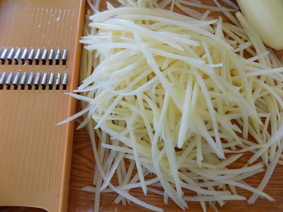 2 cách làm mứt khoai tây dẻo thơm, ăn cực bùi lại ngon miệng ngay tại nhà mùa Tết - Ảnh 7