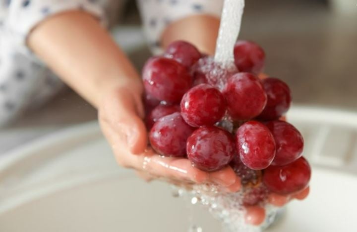 Cách làm mứt nho khô ăn lạ miệng cực đơn giản ngay tại nhà ngày Tết - Ảnh 2 Cách làm mứt nho khô ăn lạ miệng cực đơn giản ngay tại nhà ngày Tết - Ảnh 2