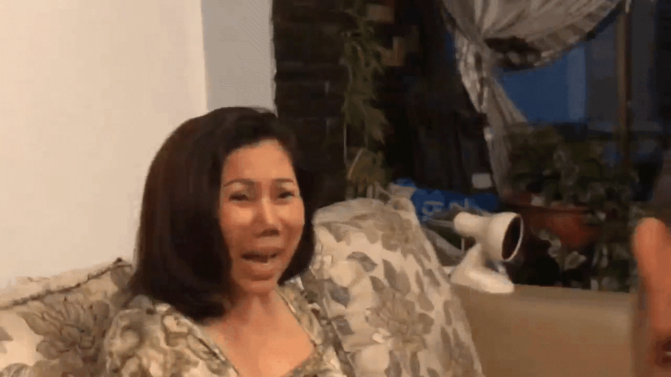 Phản ứng bất ngờ của mẹ Lương Bằng Quang khi con trai 'đập đi xây lại'