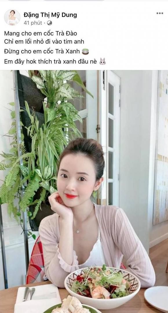 Midu bắt trend 'trà xanh'. Ảnh chụp màn hình Midu bắt trend 'trà xanh'. Ảnh chụp màn hình