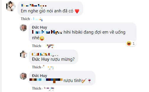 Dòng trò chuyện của Lệ Quyên và một người bạn. Dòng trò chuyện của Lệ Quyên và một người bạn.