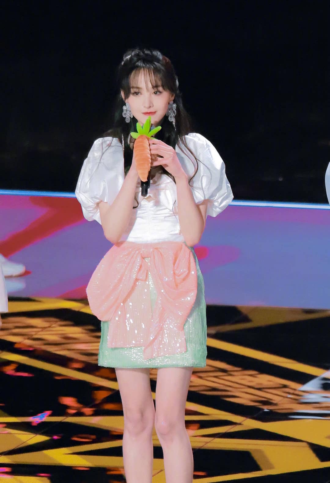 Trịnh Sảng bị đài Bắc Kinh tuyệt tình, rũ bỏ.