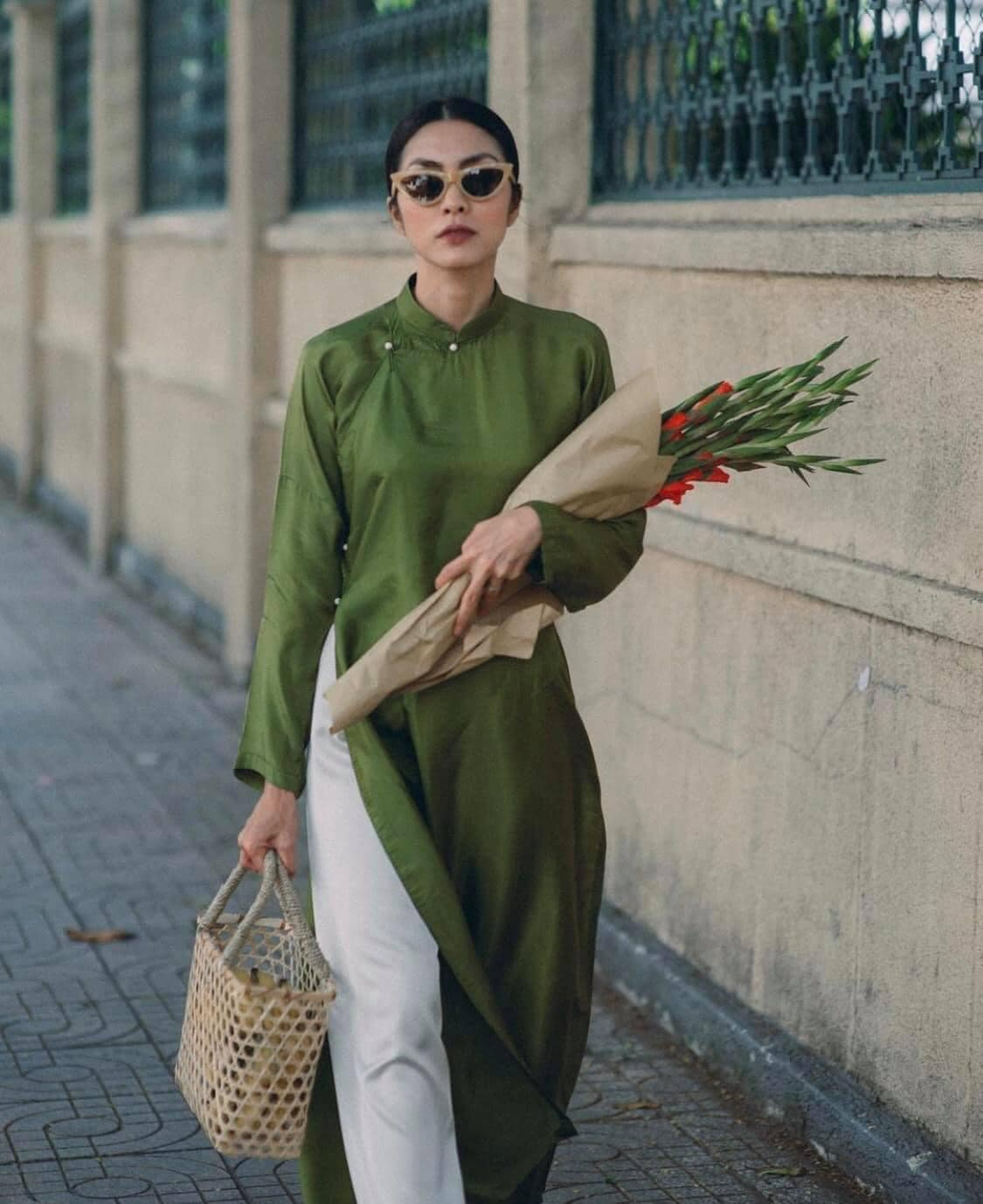 Tăng Thanh Hà bắt kịp mốt 'trà xanh'. Ảnh FBNV