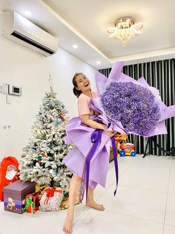 Ngọc Lan lấy lại tâm trạng vui vẻ sau khi ly hôn với Thanh Bình. Ảnh FBNV Ngọc Lan lấy lại tâm trạng vui vẻ sau khi ly hôn với Thanh Bình. Ảnh FBNV