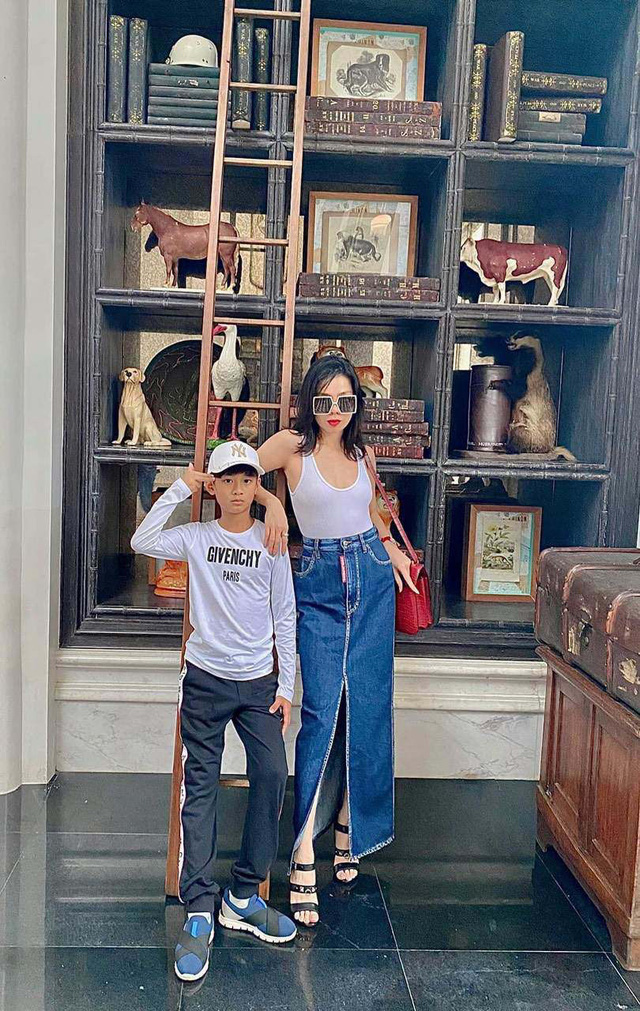 Thời gian gần đây, Lệ Quyên mới chia sẻ nhiều về con trai của mình. Ảnh FBNV Thời gian gần đây, Lệ Quyên mới chia sẻ nhiều về con trai của mình. Ảnh FBNV